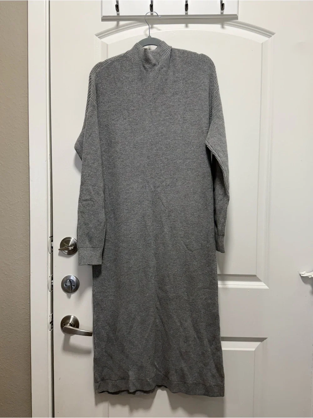 Banana Republic Light Gray Ribbed Knit Dress